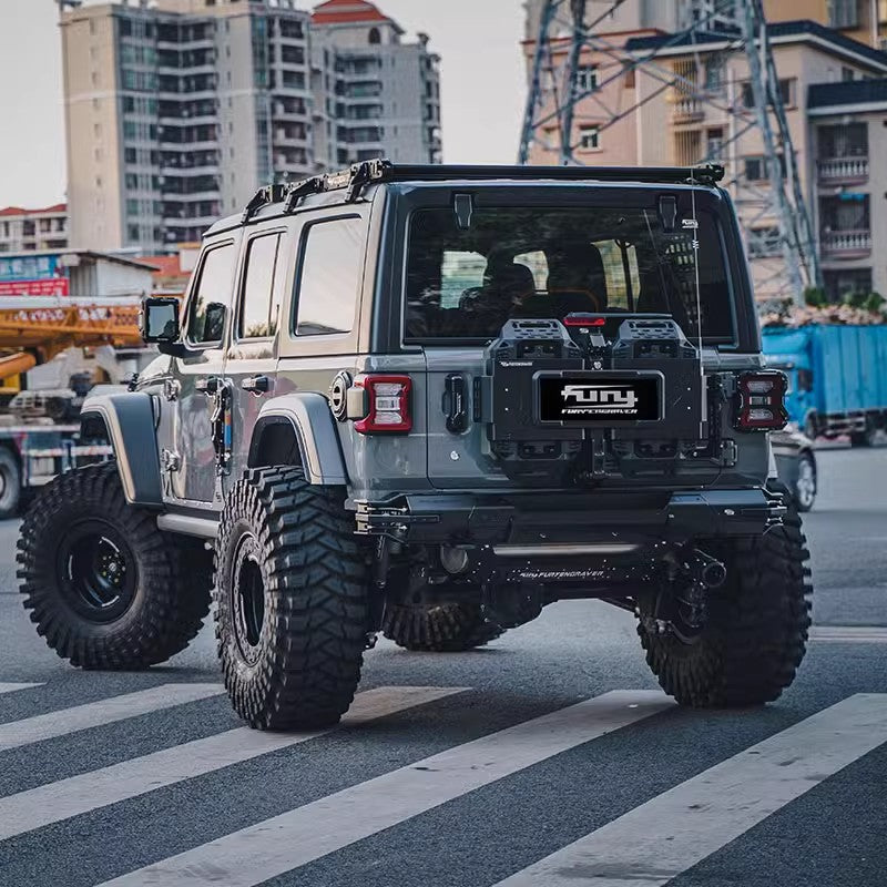 Jeep Wrangler JL front bumper, aluminum front and rear bumper guards.